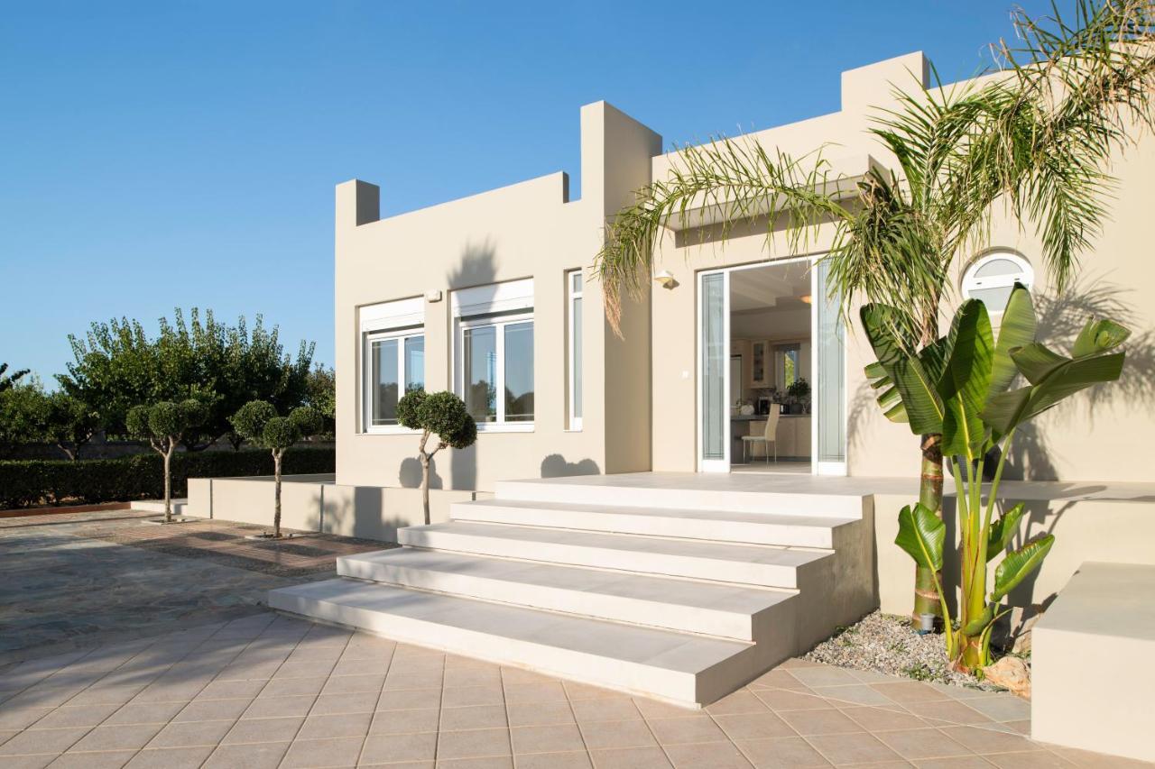 Villa Periklis Adelianos Kampos Exterior photo