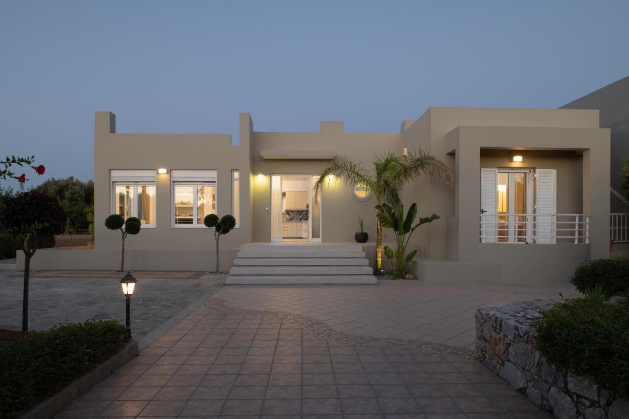 Villa Periklis Adelianos Kampos Exterior photo