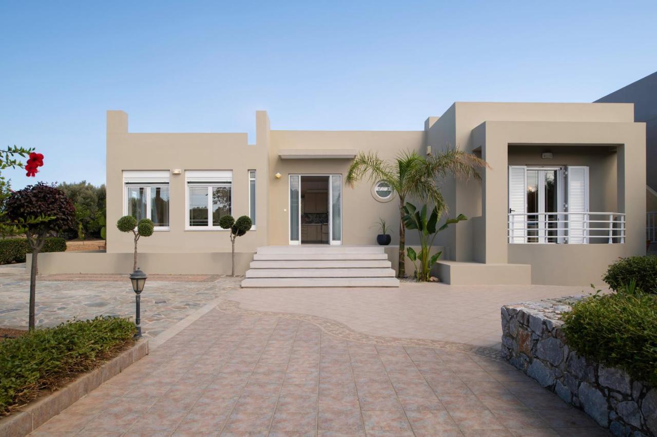 Villa Periklis Adelianos Kampos Exterior photo