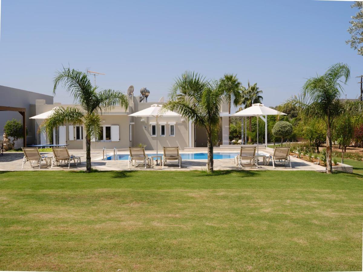 Villa Periklis Adelianos Kampos Exterior photo